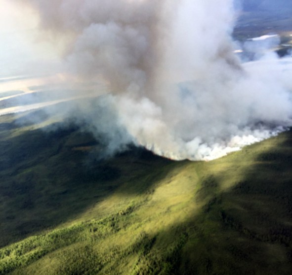 The Andrew Creek Fire (#366) is burning in the Yukon-Charley Rivers National Preserve. Photo by Dustin Wessel, BLM AFS.