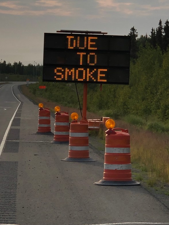 DOT signs displaying traffic messages 