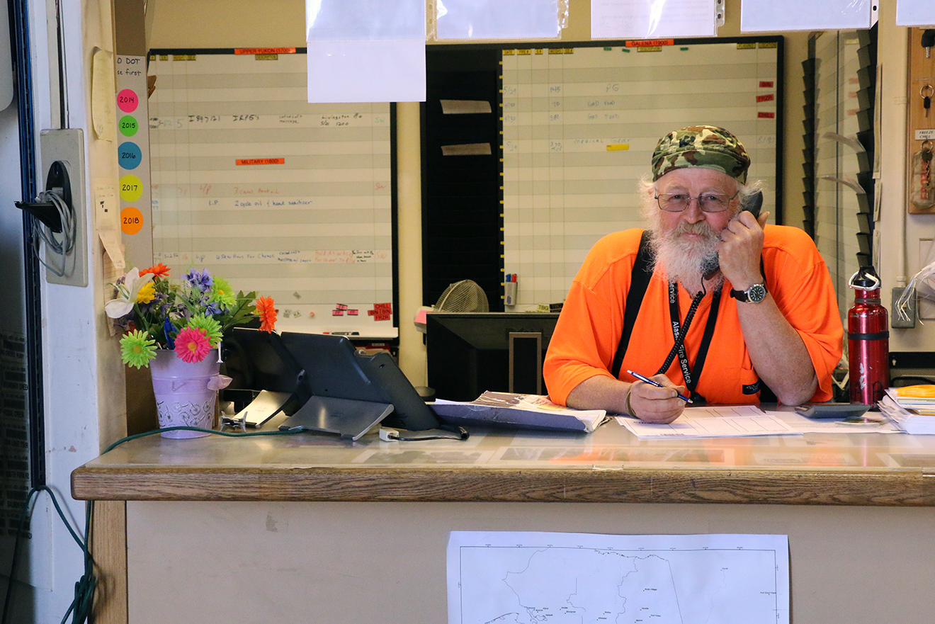 Issuing Unit Leader Bill Bishop answers one of the numerous questions that come in to the BLM AFS Cache on May 30, 2019.