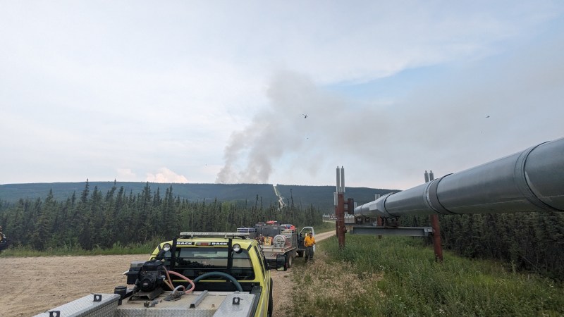 Alaska Division of Forestry & Fire Protection engines responding to the Sargent Creek Fire (#255) along the Alaska Pipeline corridor. Photo/Matt Nunnelly, DOF
