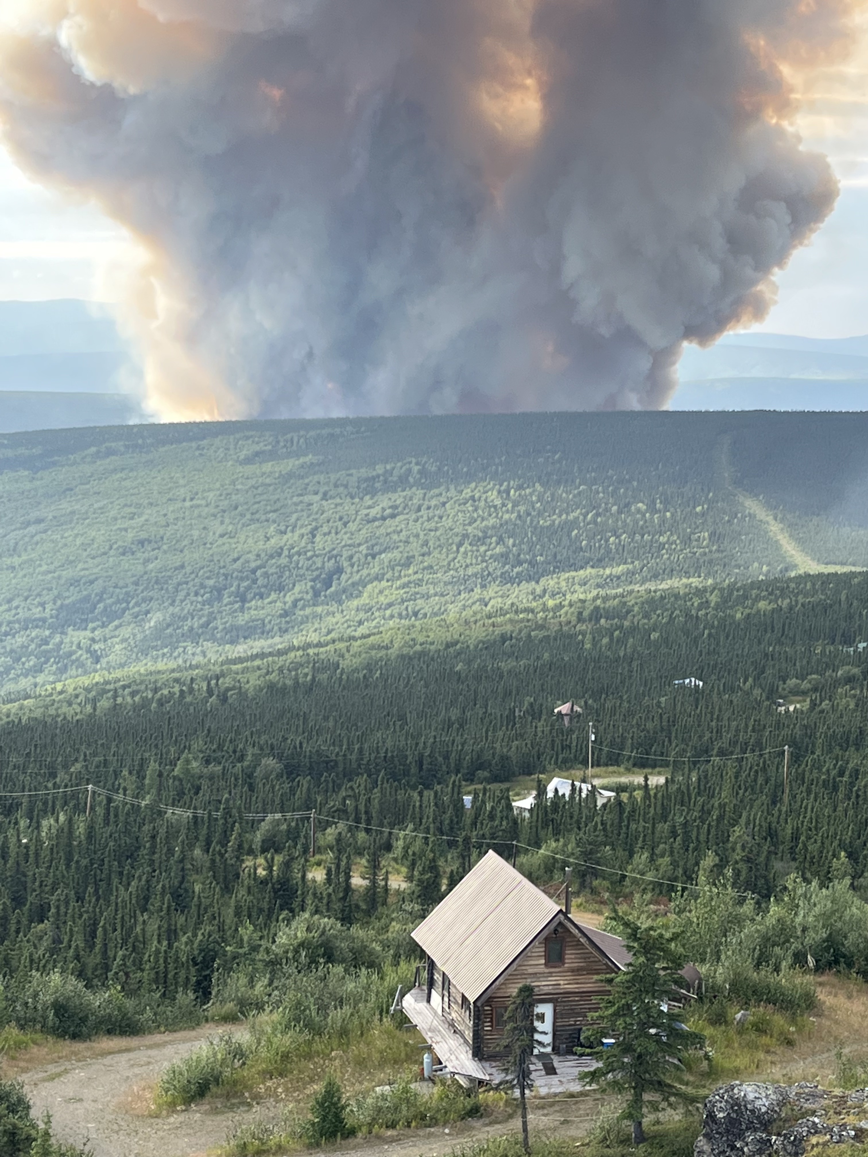 View of the Lost Horse Creek Fire (#296) smoke column north of Fairbanks. Togie Whiel / AK IMT