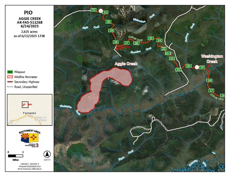 Public Information Map (PIO) showing wildfire perimeter, topography and roads near the Aggie Creek Fire (2,625 acres)