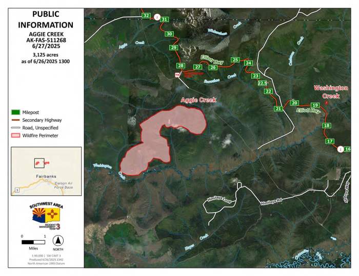 Map of the Aggie Creek Fire showing topography, roads and communities 