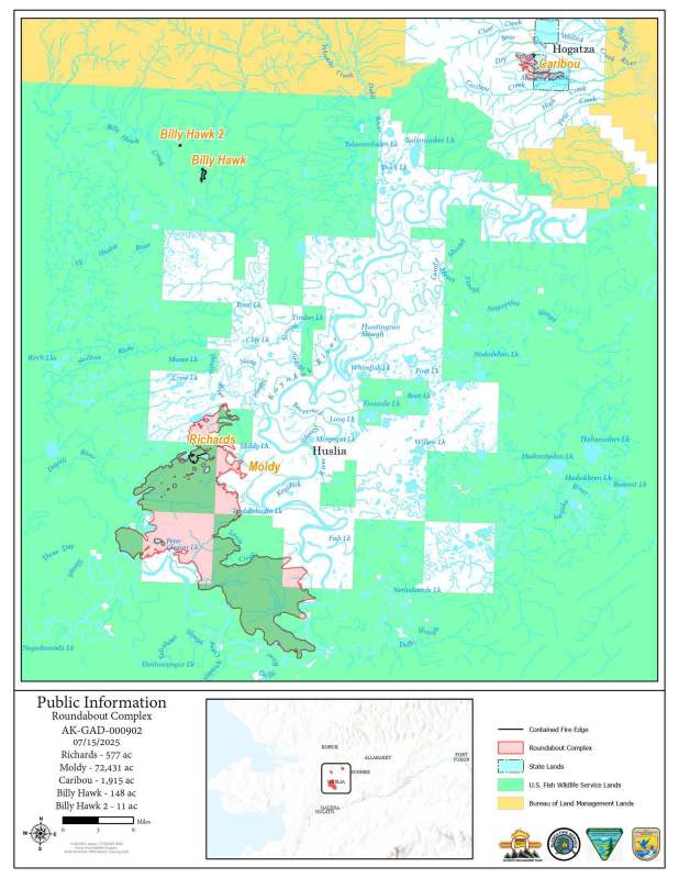 Image shows a map of the 73,085-acre Roundabout Complex for July 15, 2025. Map is mostly green with pink areas identifying individual fires. The Caribou Fire is in the northeast. The Moldy and Richards Fires are in the southwest. The Billy Hawk and Billy Hawk 2 Fires are in the northwest. The Moldy Fire is the largest on the map, at 72,431 acres.