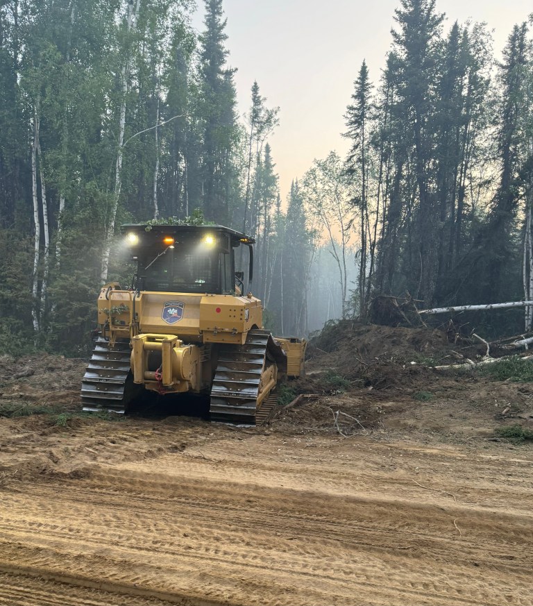 Crews, jumpers wrap Starry Fire with dozer line, evacuations still in ...