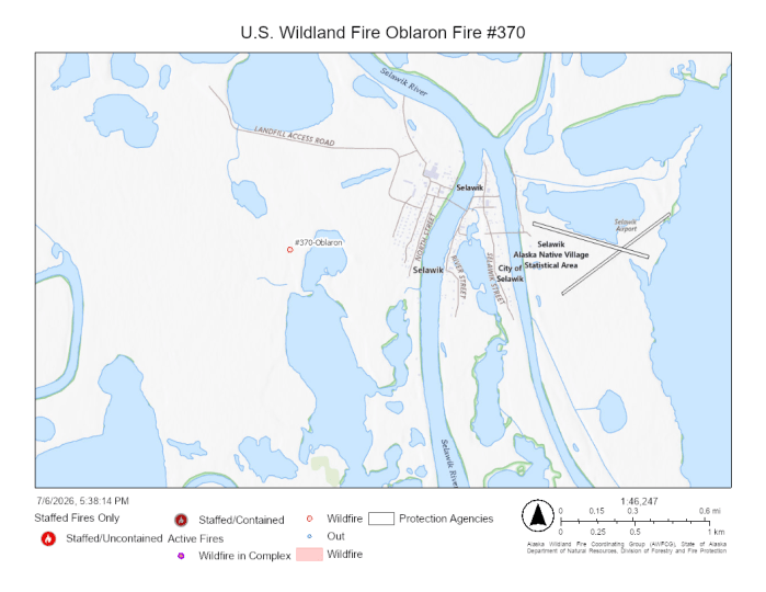 Map showing Selawik and a nearby fire.
